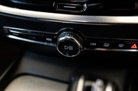 USED 2020 18 VOLVO V60 2.0 D4 R-Design Estate 5dr Diesel Auto Euro 6 (s/s) (190 ps) Head-Up Display | Full Leather