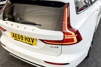 USED 2020 18 VOLVO V60 2.0 D4 R-Design Estate 5dr Diesel Auto Euro 6 (s/s) (190 ps) Head-Up Display | Full Leather