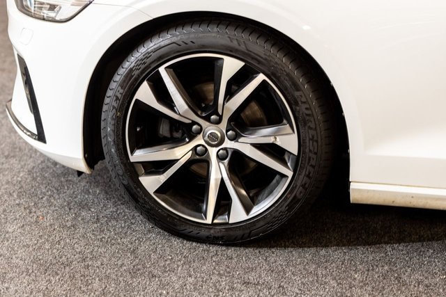 2020 VOLVO V60 2.0 D4 R-Design Estate 5dr Diesel Auto Euro 6 (s/s) (190 ps) - Photo 5