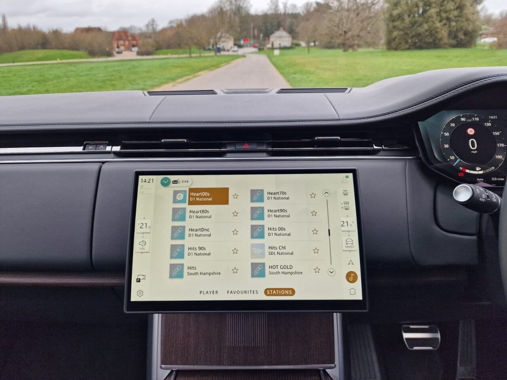 USED 2025 25 LAND ROVER RANGE ROVER 3.0 P550e 38.2kWh Autobiography SUV 5dr Petrol Plug-in Hybrid Auto 4WD Euro 6 (s/s) (550 ps) FINANCE AVAILABLE