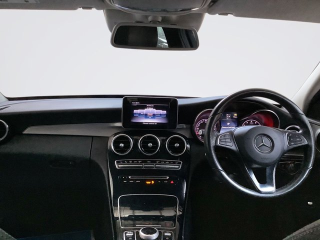 2018 Mercedes-Benz C-Class 2L Sport 5dr - Photo 3