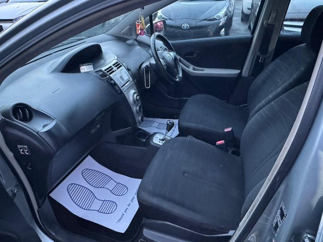 2007 TOYOTA YARIS - Photo 9