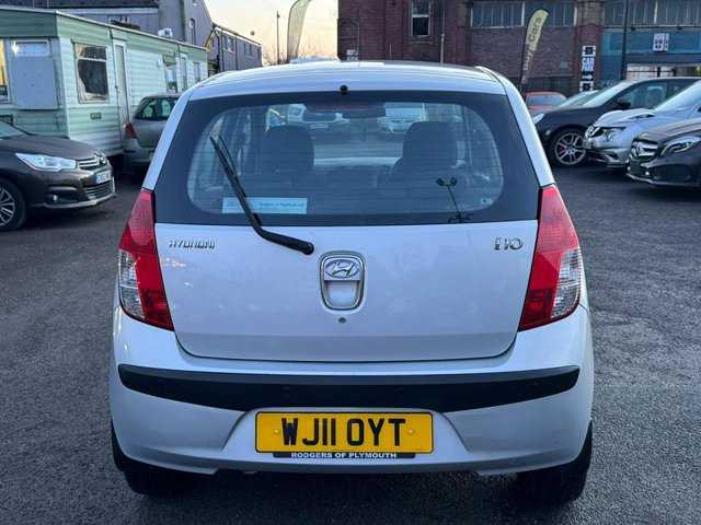 2011 HYUNDAI I10 - Photo 2