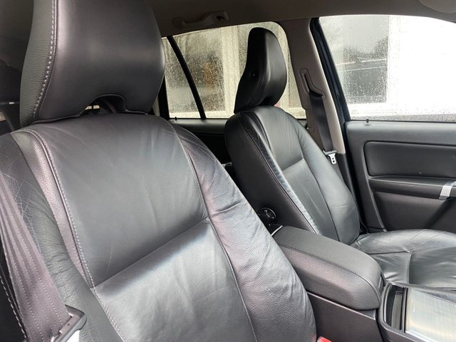 2010 Volvo Xc90 2.4L Se 5dr - Photo 11