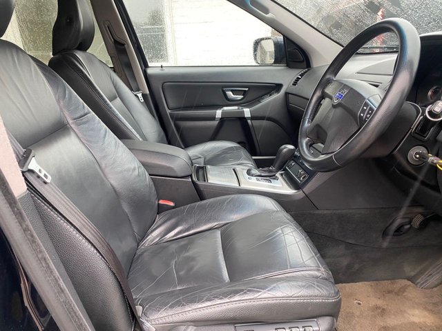 2010 Volvo Xc90 2.4L Se 5dr - Photo 12