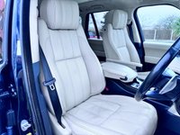 USED 2016 66 LAND ROVER RANGE ROVER 4.4 SDV8 AUTOBIOGRAPHY AUTOMATIC 4X4 EURO 6 * FULLY LOADED MASSIVE SPEC *
