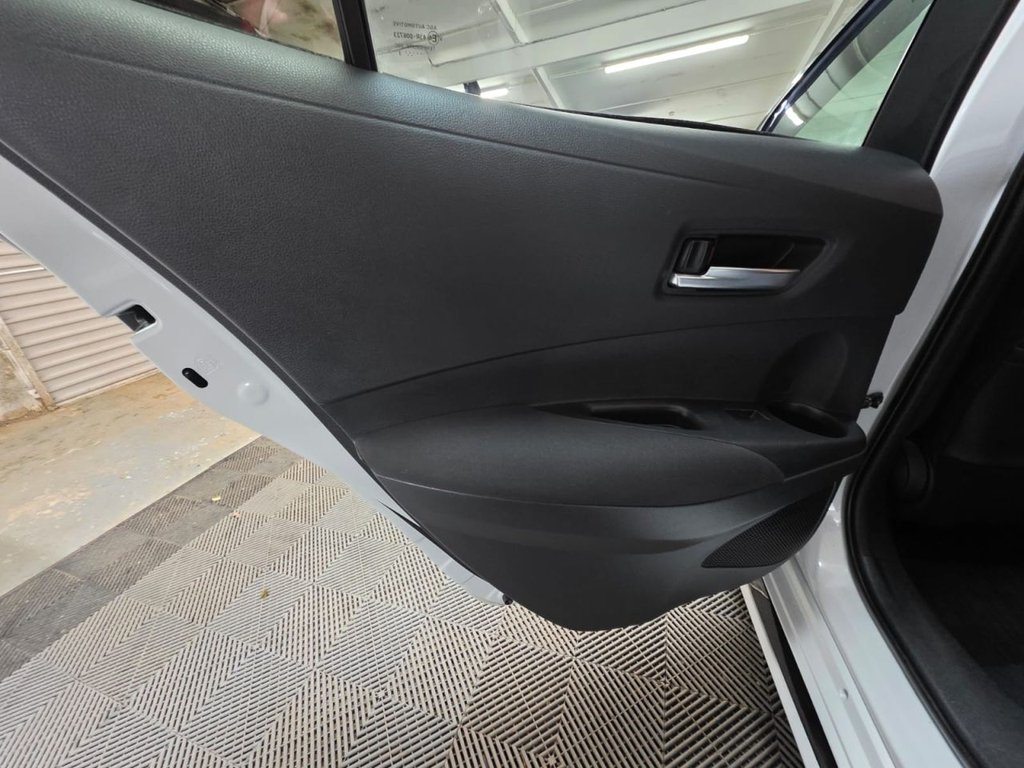 USED 2022 TOYOTA COROLLA 1.8 VVT-h GPF GR SPORT Hatchback 5dr Petrol Hybrid CVT Euro 6 (s/s) (122 ps) Bluetooth - SatNav - Sensors!