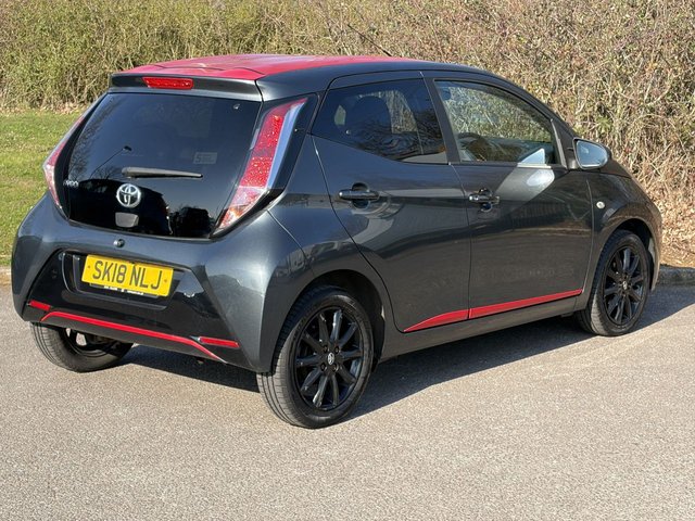 2018 TOYOTA AYGO - Photo 5