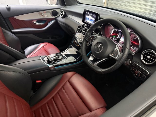2017 MERCEDES-BENZ GLC 2.1 GLC250d AMG Line (Premium) Coupe 5dr Diesel G-Tronic 4MATIC Euro 6 (s/s) (204 ps) - Photo 11