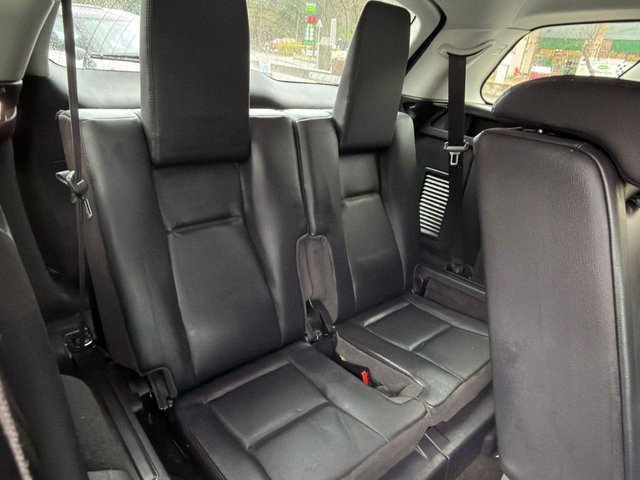 2016 Land Rover Discovery Sport 2L SE Tech 5dr - Photo 7