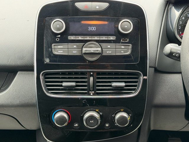 2017 RENAULT CLIO 2017 1.2 16V Play Hatchback 5dr Petrol Manual Euro 6 (75 ps) - Photo 10