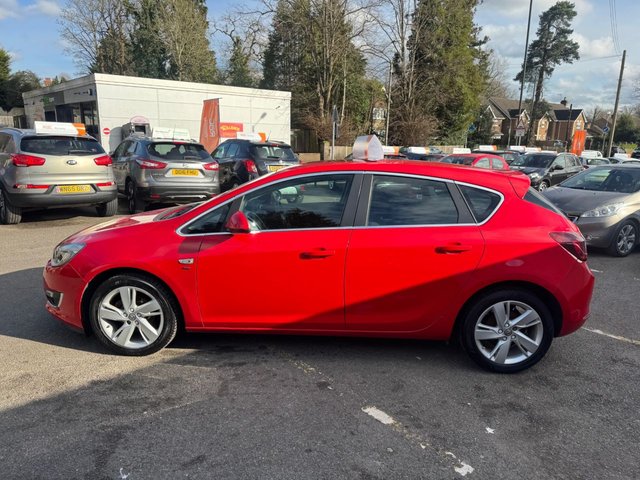 2015 VAUXHALL ASTRA 2015 1.6i SRi Hatchback 5dr Petrol Manual Euro 6 (115 ps)
        
          ONLY 65K WITH 7 SERVICES 2KEYS - Photo 10