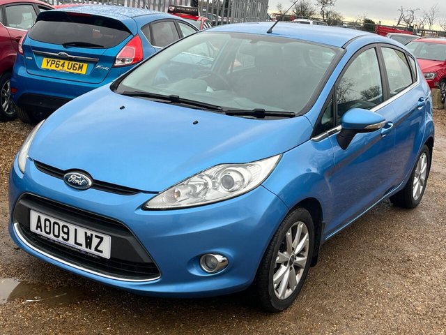 2009 FORD FIESTA - Photo 10