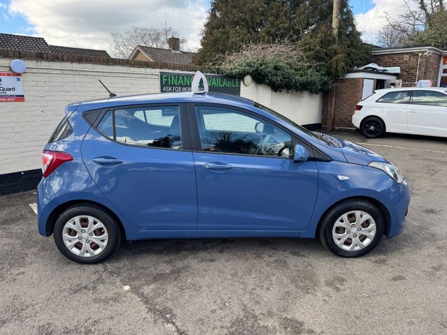 2016 HYUNDAI I10 2016 1.0 SE Hatchback 5dr Petrol Manual Euro 6 (66 ps)
        
          £20 TAX, 9 SERVICES RECORDED! - Photo 10