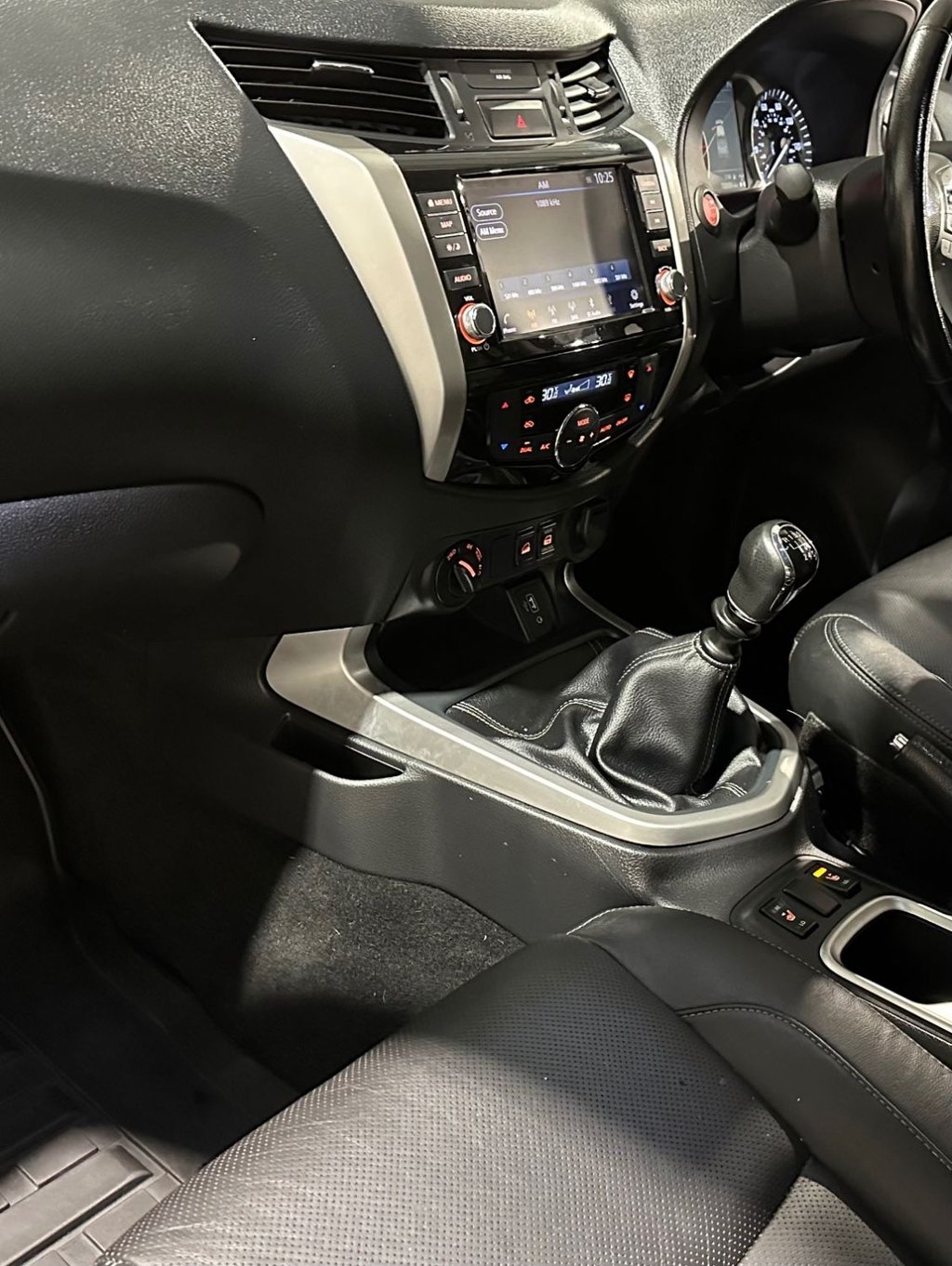 USED 2020 20 NISSAN NAVARA 2.3 dCi Tekna Pickup Double Cab 4dr Diesel Manual 4WD Euro 6 (s/s) (190 ps) 