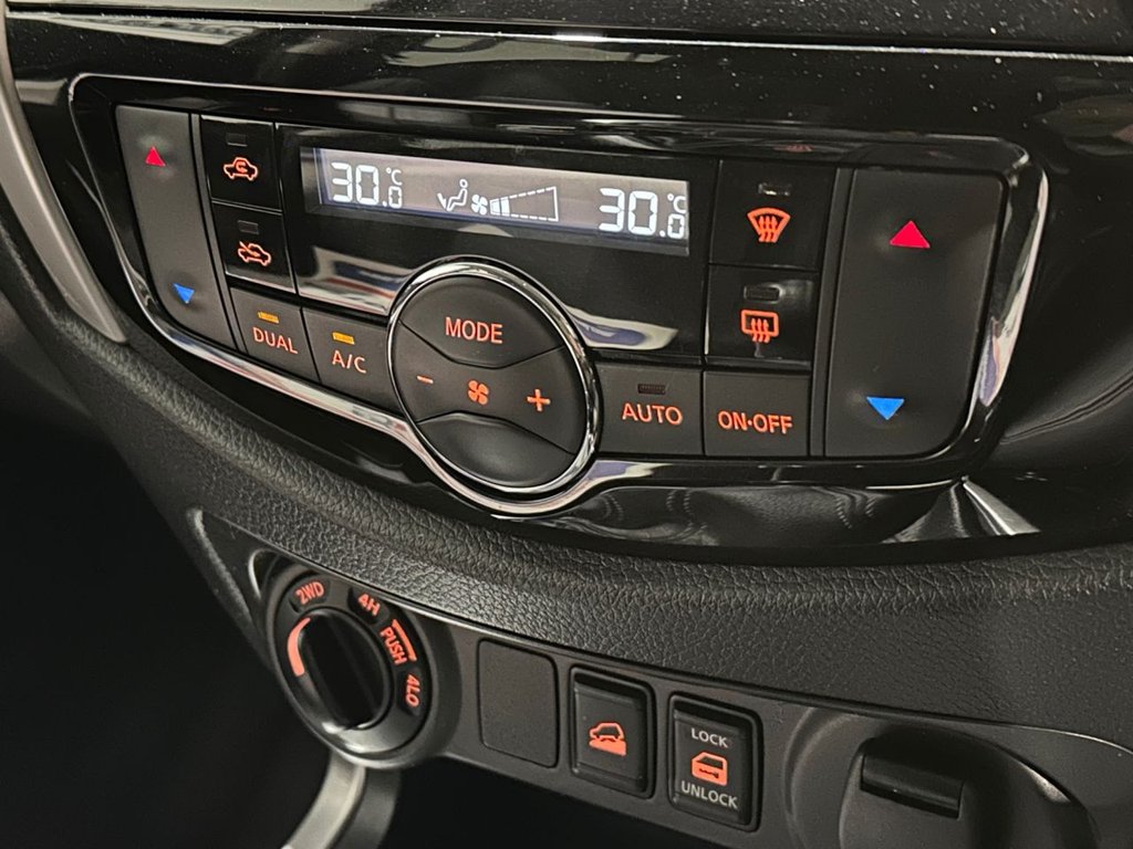 USED 2020 20 NISSAN NAVARA 2.3 dCi Tekna Pickup Double Cab 4dr Diesel Manual 4WD Euro 6 (s/s) (190 ps) 