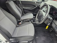 USED 2020 20 HYUNDAI I20 1.2 Play Hatchback 5dr Petrol Manual Euro 6 (s/s) (84 ps) CARPLAY+1 OWNER+CRUISE+SATNAV+CAMERA+SENSORS