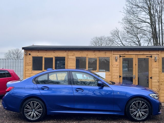 View our BMW 3 SERIES
