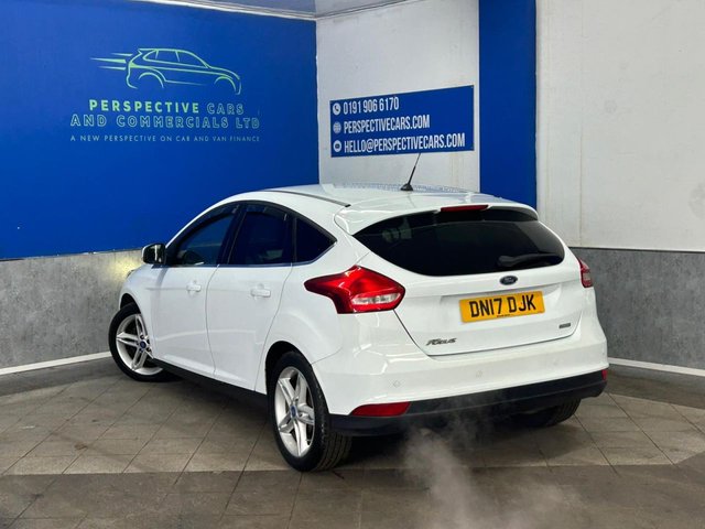 2017 FORD FOCUS - Photo 5