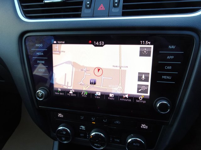 2020 SKODA OCTAVIA 1.6 TDI SE Technology Euro 6 (s/s) 5dr - Photo 3