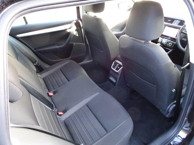 2020 SKODA OCTAVIA 1.6 TDI SE Technology Euro 6 (s/s) 5dr - Photo 11