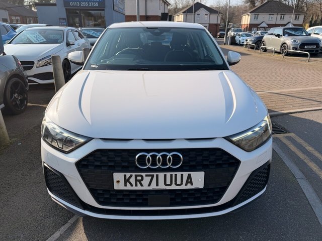 2022 Audi A1 1L Technik 5dr - Photo 2