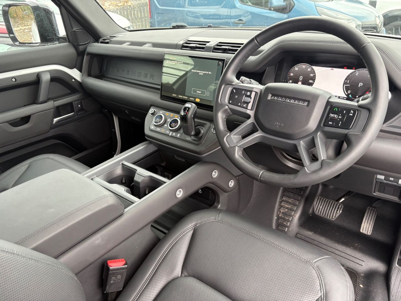2025 LAND ROVER DEFENDER 3.0 D250 MHEV X-Dynamic SE SUV 3dr Diesel Auto 4WD Euro 6 (s/s) (250 ps) - vehicle photo 10 for sale on PureCar