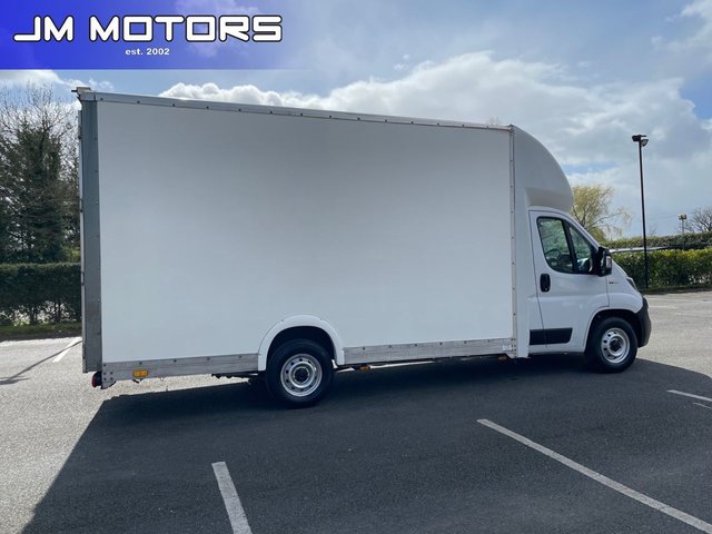View our Fiat Ducato 2.3 MultiJetII 35 Maxi Low Loader Luton 2dr Diesel Manual M H1 Euro 6 (140 ps) LWB