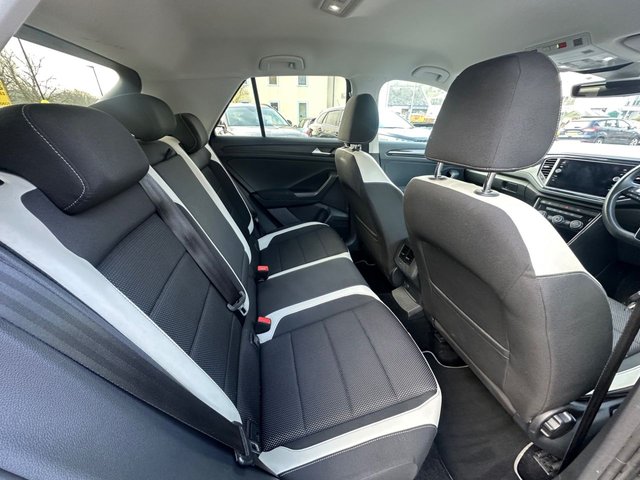 2018 VOLKSWAGEN T-ROC - Photo 4