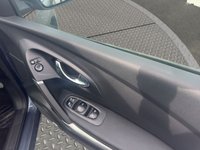 USED 2016 16 RENAULT KADJAR 1.2 TCe Signature Nav SUV 5dr Petrol Manual Euro 6 (s/s) (130 ps) 