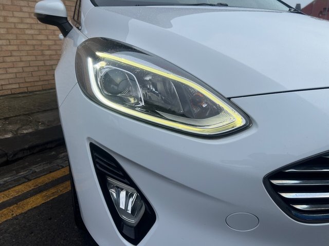 2018 FORD FIESTA 2018 1.0T EcoBoost GPF Zetec Hatchback 5dr Petrol Manual Euro 6 (s/s) (100 ps) - Photo 4