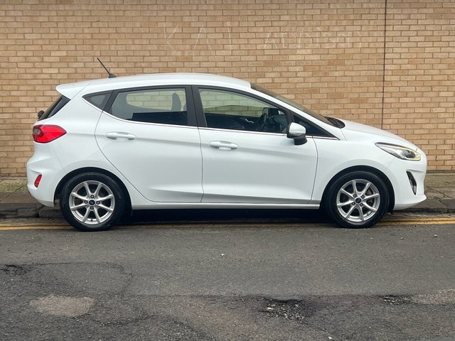 2018 FORD FIESTA 2018 1.0T EcoBoost GPF Zetec Hatchback 5dr Petrol Manual Euro 6 (s/s) (100 ps) - Photo 5