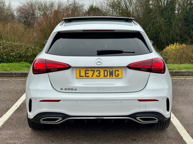 2023 MERCEDES-BENZ A-CLASS 2.0 A200d AMG Line (Premium Plus) Hatchback 5dr Diesel 8G-DCT Euro 6 (s/s) (150 ps) - Photo 4