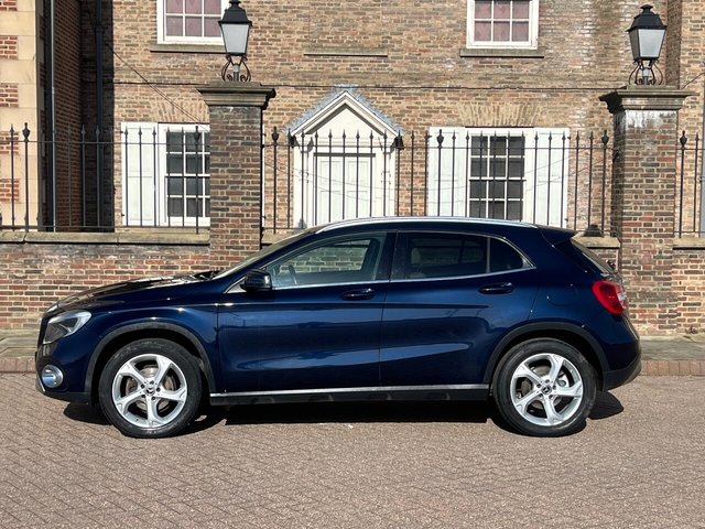 2017 MERCEDES-BENZ GLA 2017 1.6 GLA200 Sport SUV 5dr Petrol 7G-DCT Euro 6 (s/s) (156 ps) - Photo 4