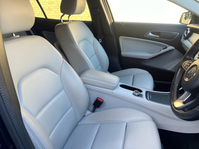 2017 MERCEDES-BENZ GLA 2017 1.6 GLA200 Sport SUV 5dr Petrol 7G-DCT Euro 6 (s/s) (156 ps) - Photo 9