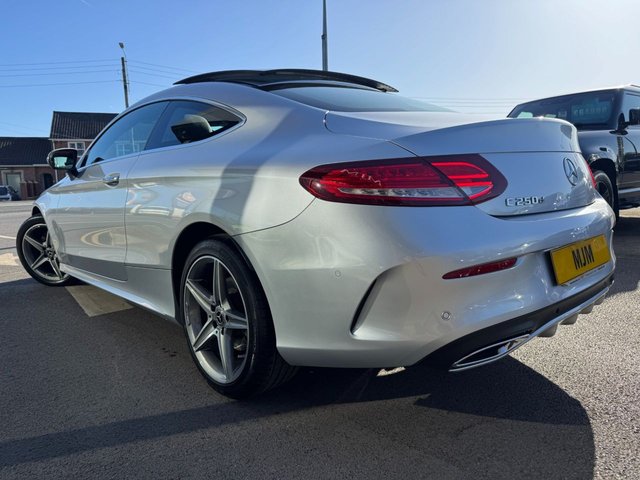 2017 MERCEDES-BENZ C-CLASS 2017 2.1 C250d AMG Line (Premium Plus) Coupe 2dr Diesel G-Tronic+ Euro 6 (s/s) (204 ps) * HUGE SPEC LIST * PANORAMIC SUNROOF * REAR CAMERA * HEATED LEATHER SEATS * BLACK ASH WOOD TRIM * CRUISE CONTROL * MERCEDES ME CONNECT * 2-ZONE CLIMATE CONTROL * IRIDIUM SILVER * LED LIGHTS * SPORTS SUSPENSION * SAT NAV * DAB * STUNNING THROUGHOUT * - Photo 2
