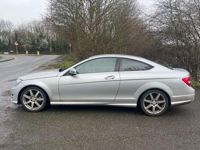 2013 MERCEDES-BENZ C-CLASS 2.1 C220 CDI BlueEfficiency AMG Sport Coupe 2dr Diesel G-Tronic+ Euro 5 (s/s) (170 ps) - Photo 4
