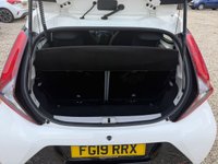 USED 2019 19 TOYOTA AYGO 1.0 VVT-i x-play Hatchback 5dr Petrol x-shift Euro 6 (71 ps) 2 KEYS FULL SERVICE HISTORY
