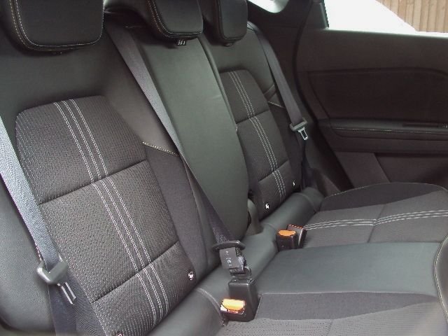 2024 RENAULT CAPTUR - Photo 10