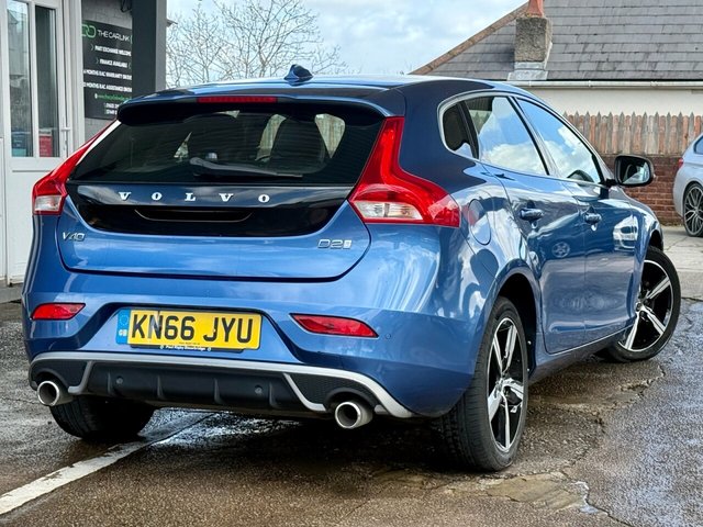 2016 Volvo V40 2L R-Design 5dr - Photo 4