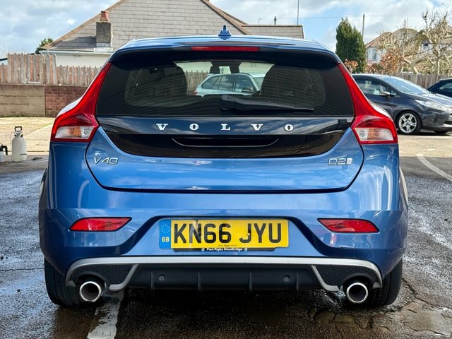 2016 Volvo V40 2L R-Design 5dr - Photo 6