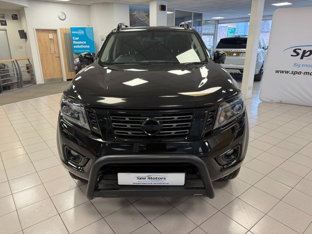 2021 Nissan Navara 2.3L N-Guard 4dr - Photo 2