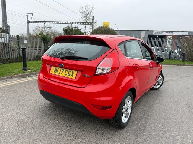 2017 Ford Fiesta 1.3L Zetec 5dr - Photo 3