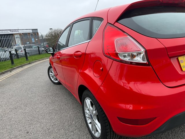 2017 Ford Fiesta 1.3L Zetec 5dr - Photo 7