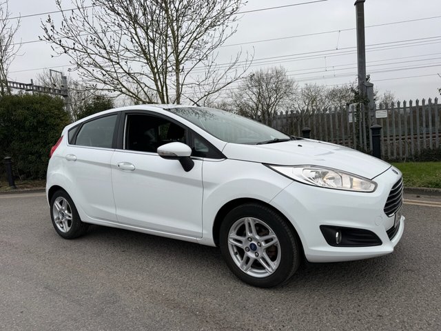 2013 Ford Fiesta 1L Zetec 5dr - Photo 9