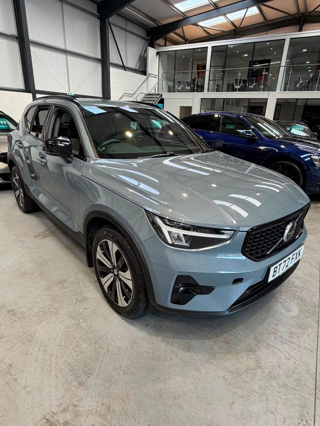 View our VOLVO XC40
