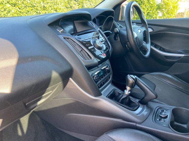 2012 FORD FOCUS 1.0T EcoBoost Titanium X Hatchback 5dr Petrol Manual Euro 5 (s/s) (125 ps) - Photo 9