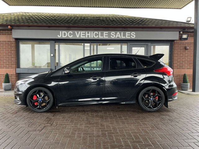 2015 FORD FOCUS 2015 2.0T EcoBoost ST-2 Hatchback 5dr Petrol Manual Euro 6 (s/s) (250 ps) - Photo 5