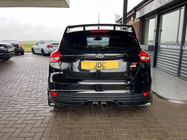 2015 FORD FOCUS 2015 2.0T EcoBoost ST-2 Hatchback 5dr Petrol Manual Euro 6 (s/s) (250 ps) - Photo 10
