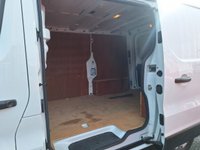 USED 2022 72 RENAULT TRAFIC 2.0 dCi Blue SL28 Business Panel Van 5dr Diesel Manual L1 H1 Euro 6 (s/s) (150 ps) 2 KEYS/3 SEATS/READY TO GO
